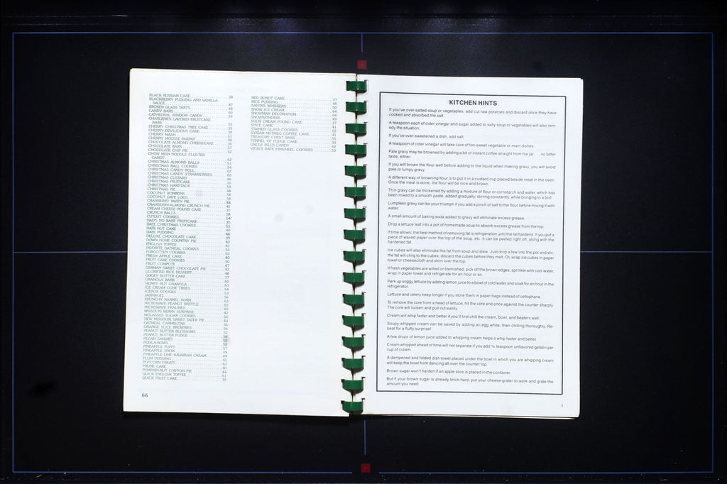 Silver Dollar City Country Christmas Recipes (1989) - Thin Vintage Cookbook