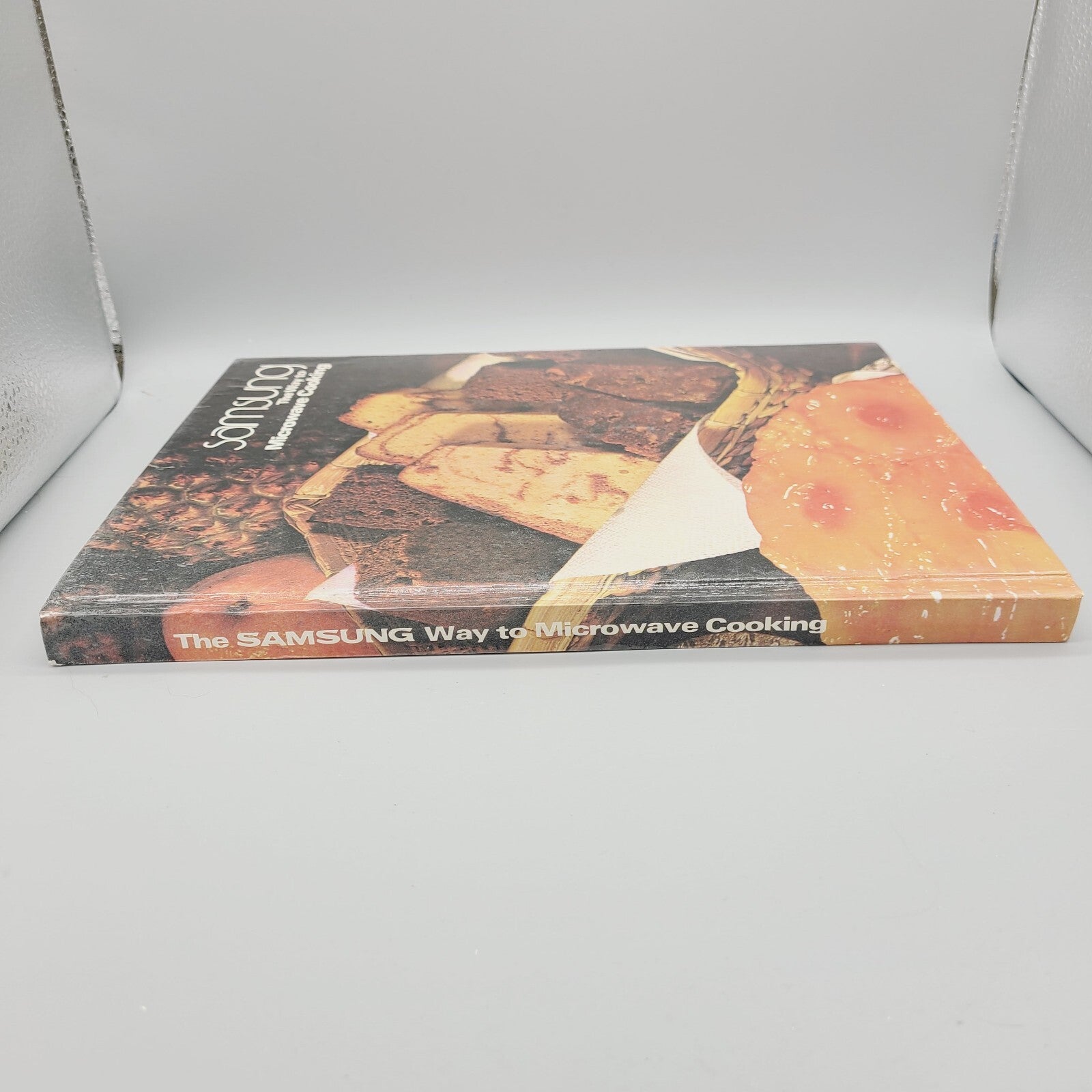 Samsung: The Way to Microwave Cooking (1970s Hardcover Cookbook)