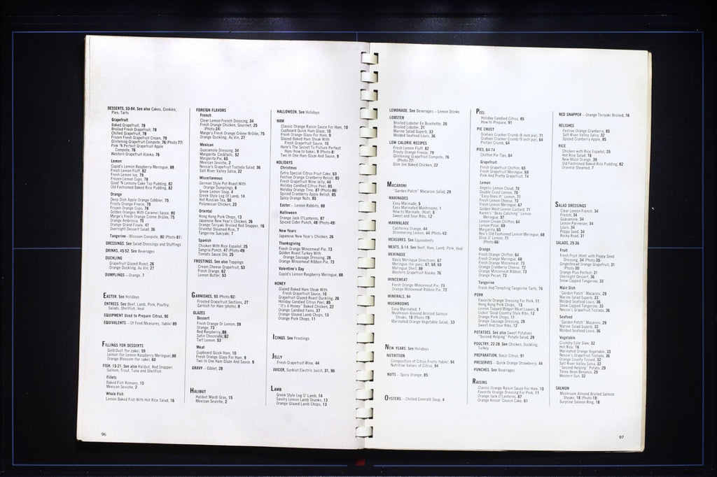 Sunkist Cookbook (1968) - Vintage Citrus Recipes - Softcover Cook Book