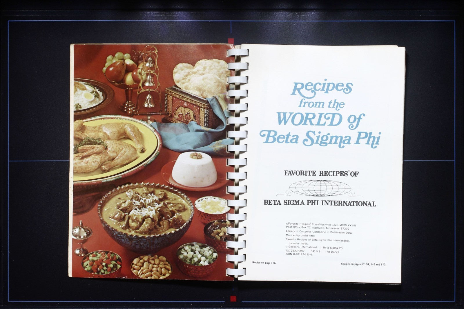 Recipes from the world of Beta Sigma Phi International - Vintage Cookbook 