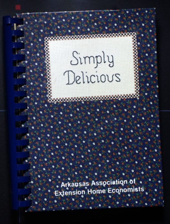 Simply Delicious (1992) Cookbook - Arkansas Extension Recipes - Vintage 90s