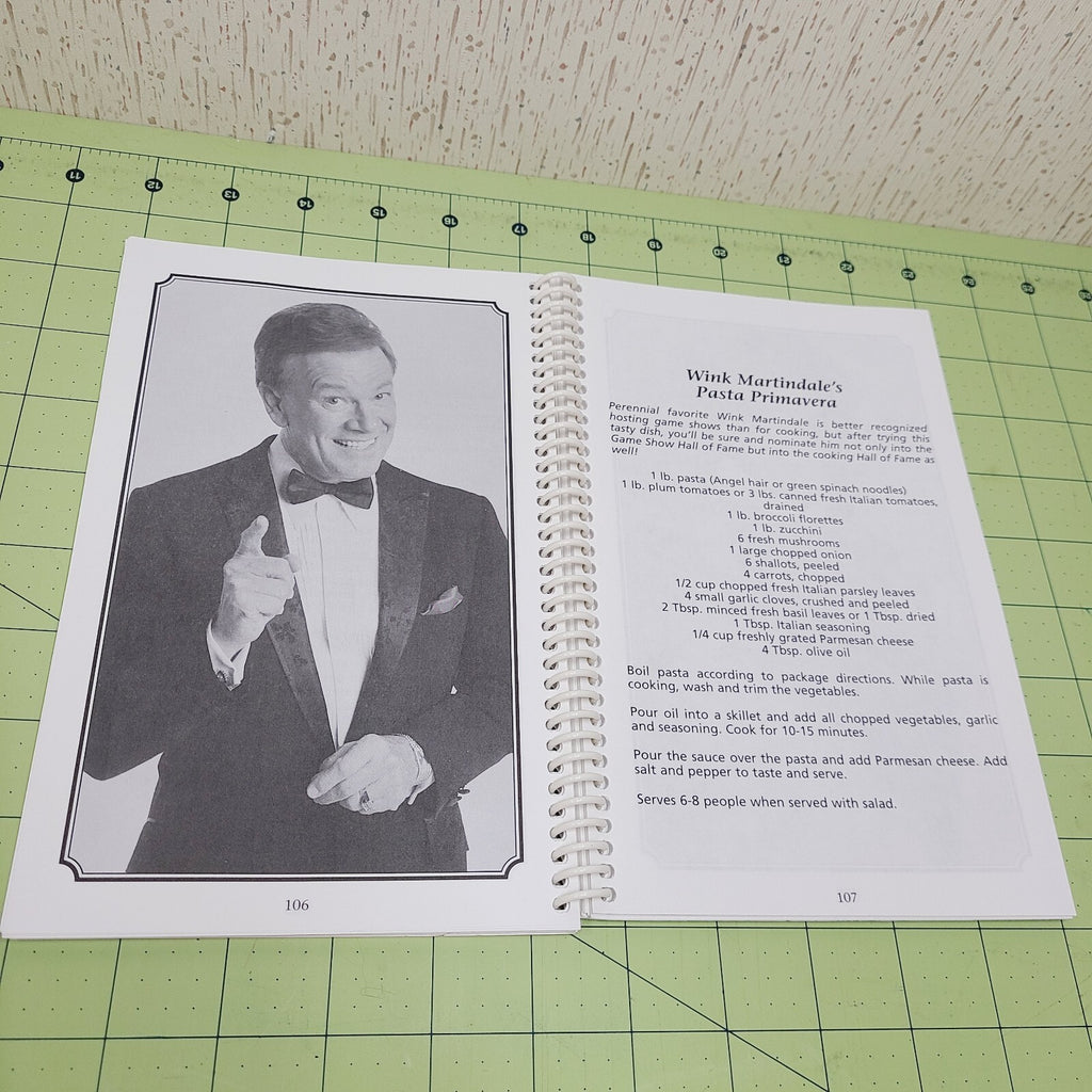 Celebrities Favorite Recipes Eat Like the Stars Cookbook - 84 Recipes