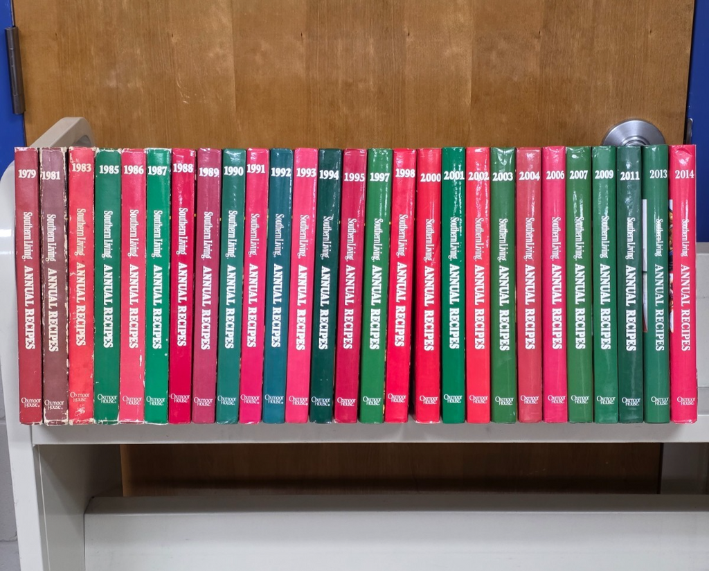 Vtg Southern Living Annual Recipes Lot of 27 Hardcover Cookbooks 1980s 90s 2000s