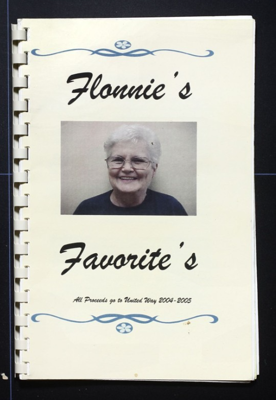 Flonnie's Favorites (2005) - Rogers Public Schools - Arkansas - Vintage Cookbook