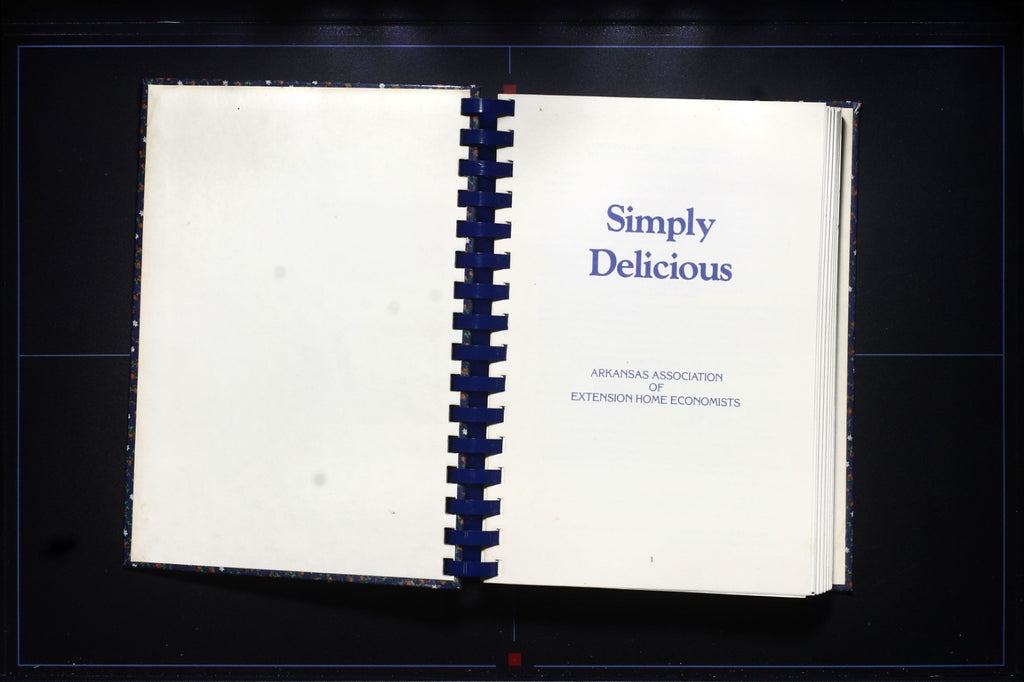 Simply Delicious (1992) Cookbook - Arkansas Extension Recipes - Vintage 90s