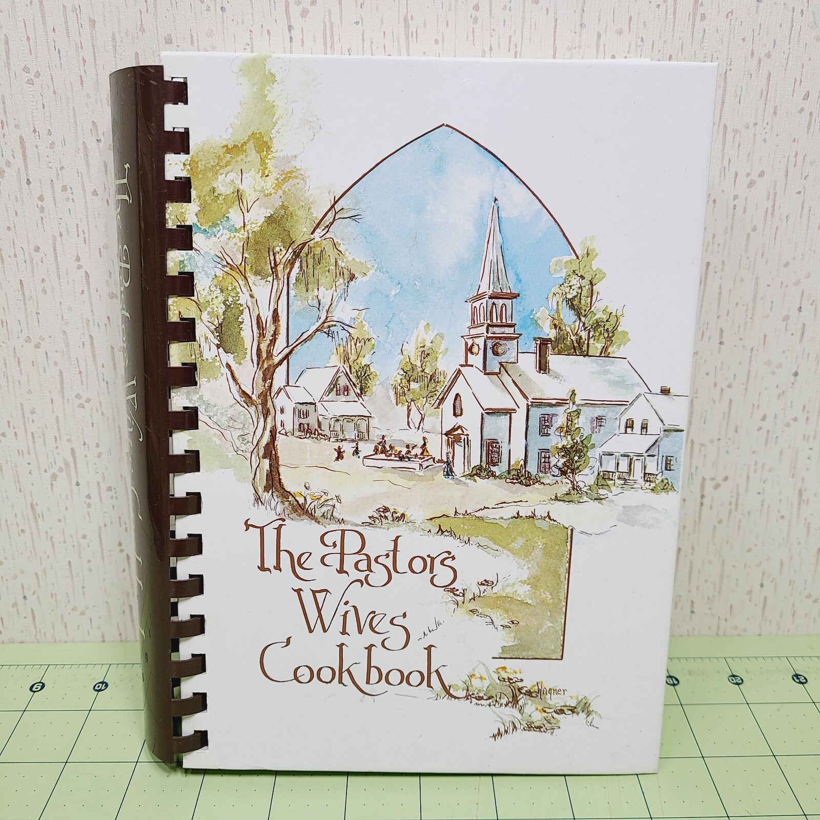 Vintage The Pastors Wives Cookbook-Memphis Tennessee 1978