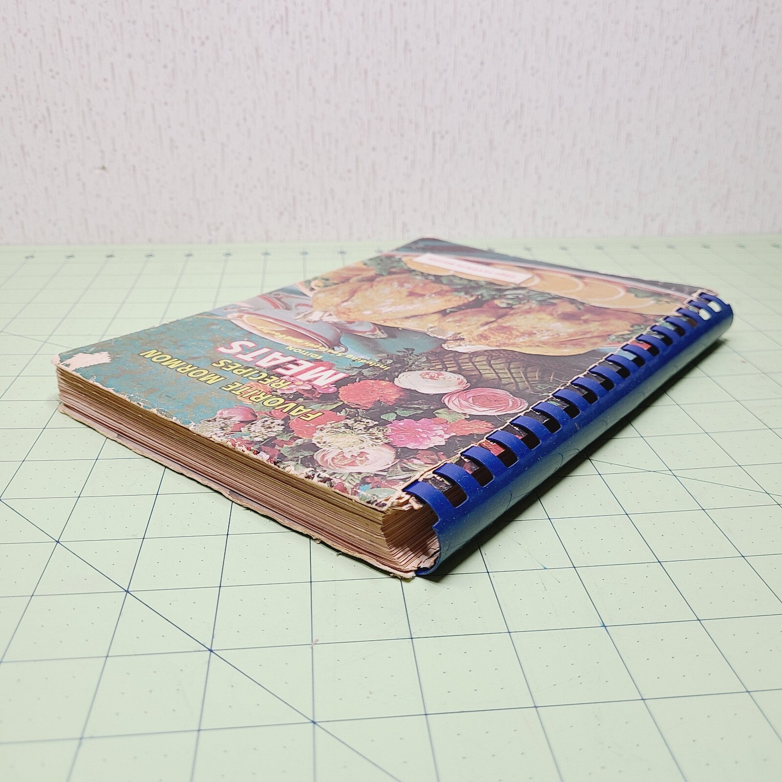 Favorite Mormon Recipes: Meats Edition - Including Seafood and Poultry, Cookbook